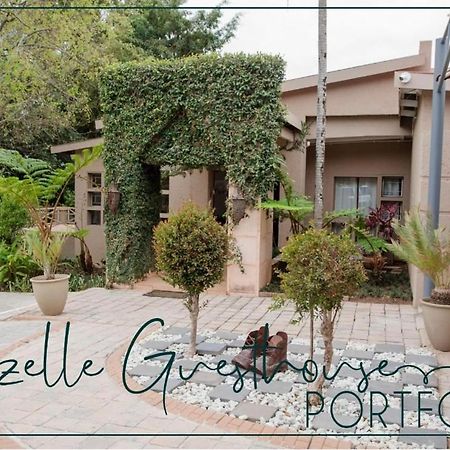4 Gazelle Guesthouse Mbombela Екстер'єр фото