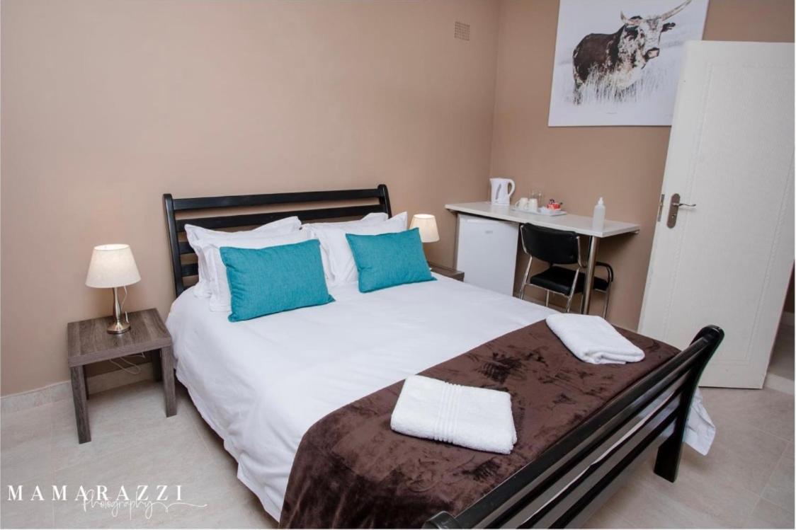 4 Gazelle Guesthouse Mbombela Екстер'єр фото