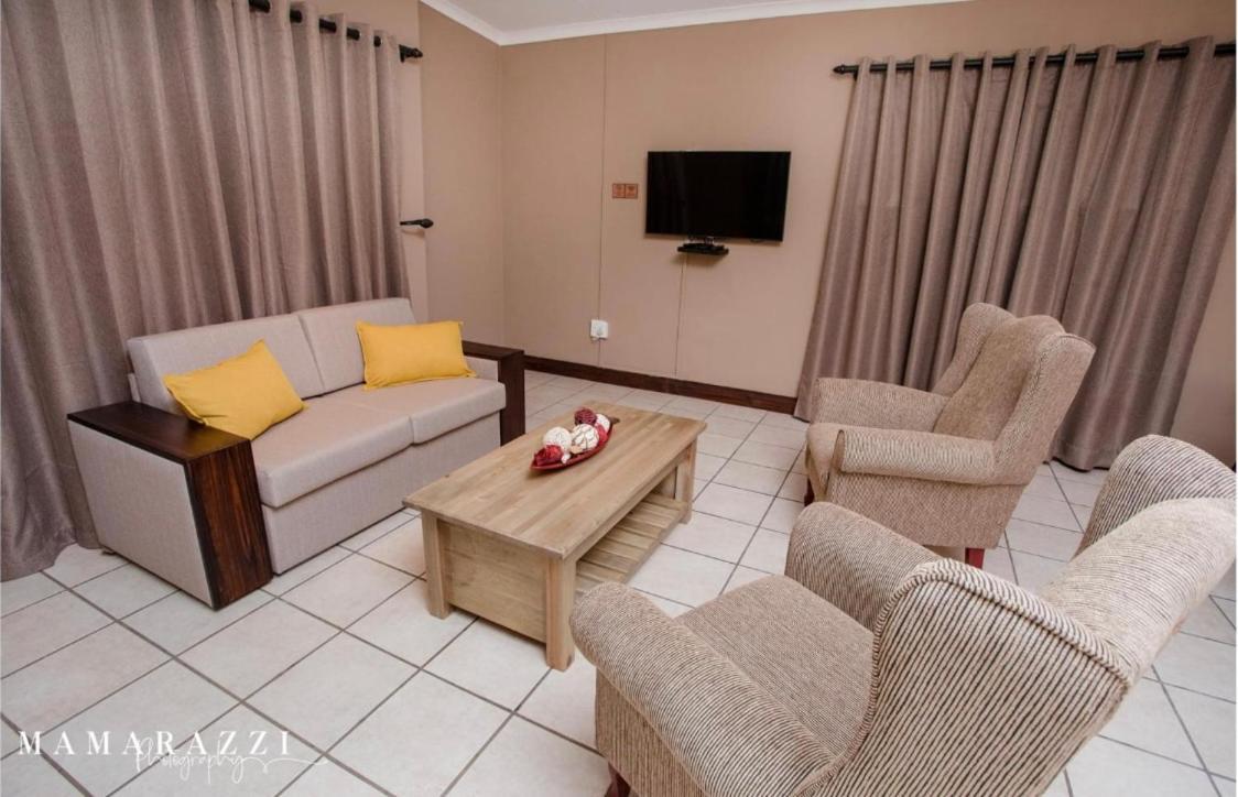 4 Gazelle Guesthouse Mbombela Екстер'єр фото